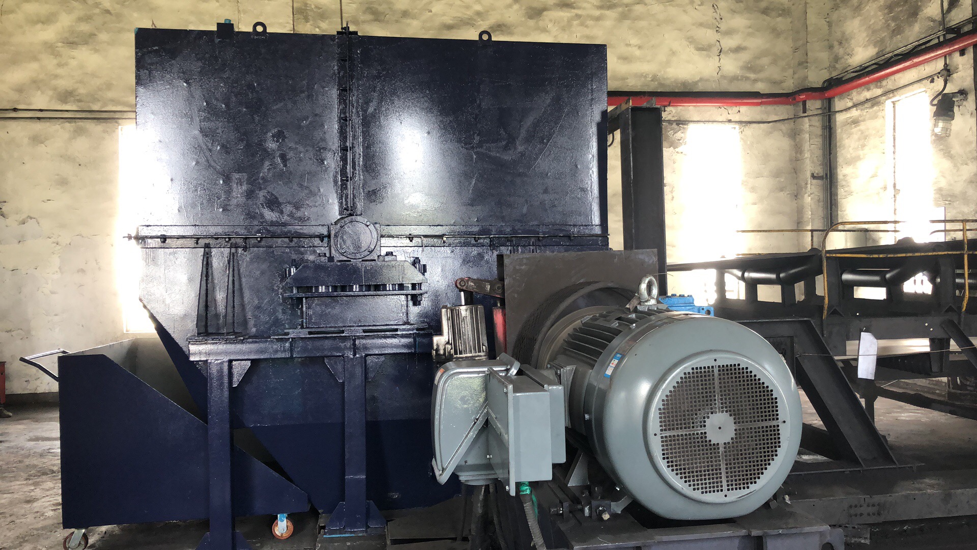 實(shí)聯(lián)化工除雜物機(jī)項(xiàng)目臨時(shí)試車一次成功 實(shí)聯(lián)化工除雜物機(jī)項(xiàng)目臨時(shí)試車一次成功